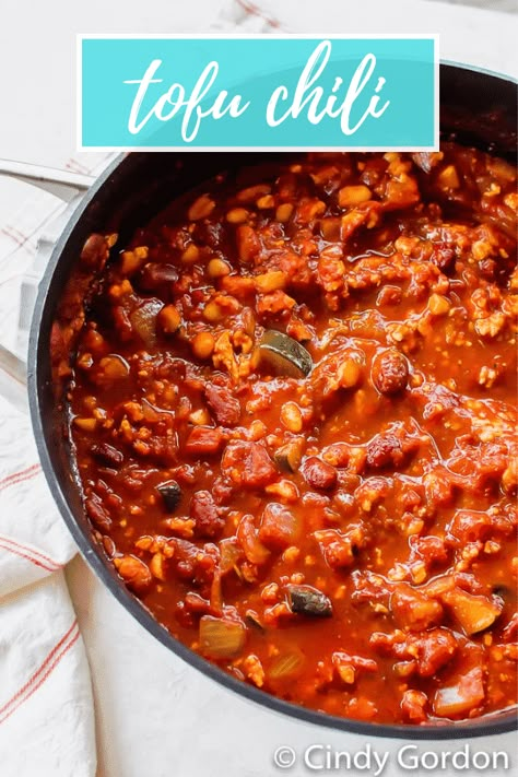 Vegan Chili With Tofu, Vegan Tofu Chili, Tofu Chili Crockpot, Chili Tofu Recipe, Tofu Chilli Recipes, Chilli Tofu Recipes, Tofu Chili Recipe, Crockpot Tofu Recipes, Vegetarian Tofu Recipes