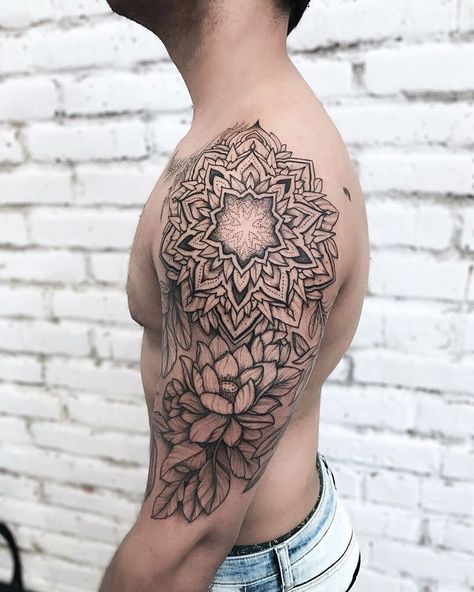 Shoulder Tattoos For Men, Upper Shoulder Tattoo, Mandala Tattoo Shoulder, Mandala Arm Tattoos, Mandala Tattoo Men, Shoulder Sleeve Tattoos, Cool Shoulder Tattoos, Geometric Mandala Tattoo, Geometric Sleeve Tattoo