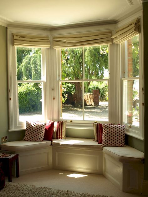 Windows Seat, Victorian Bay Window, Windows Trim, Bay Window Exterior, Bay Window Benches, Bay Window Design, Windows Bedroom, Windows Blinds, Bay Window Living Room