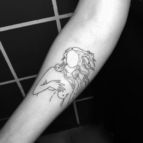 Ver Clausi en Instagram: “Venus #handpoke #stickandpoke #poke #line #draw #venus #paint #art #contemporary #tattoo #lineworktattoo” Geometric Tattoo Hand, Contemporary Tattoo, Venus Tattoo, Small Tats, Birth Of Venus, Tattoo Style Drawings, Line Work Tattoo, Paint Art, Art Contemporary