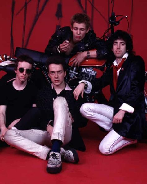 The Clash Band, Paul Simonon, Mick Jones, Punk Boy, A Chorus Line, New Lyrics, Joe Strummer, Childhood Memories 70s, Punk Rock Bands