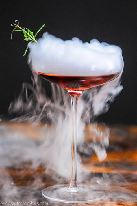 Vampire Cynar Negroni with Reposado gin, strawberry infused Campari, and cynar. Perfect with dry ice for a Halloween Party from Gastronomblog! This cynar cocktail is a bitter cocktail recipe, but we added strawberries for sweetness! #cocktail #gin #Halloween #halloweenparty #gastronomblog Cynar Cocktail, Dry Ice Cocktails, Dry Ice Drinks, Cocktail Halloween, Strawberry Banana Milkshake, Negroni Cocktail, Halloween Drinks Alcohol, Vampire Halloween, Cocktail Photography