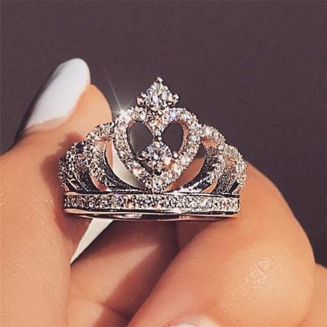 Princess Tiara Ring, Crown Wedding Ring, Quinceanera Jewelry, Crown Ring Princess, Queen Rings, Tiara Ring, Princess Ring, Romantic Jewellery, Crown Ring