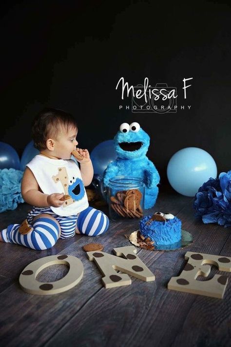 Monster Truck Cake Ideas, Truck Cake Ideas, Cookie Monster First Birthday, Cake Truck, Cookie Monster Birthday Party, First Birthday Smash Cake, Monster First Birthday, Cookie Birthday Party, Cookie Monster Cake