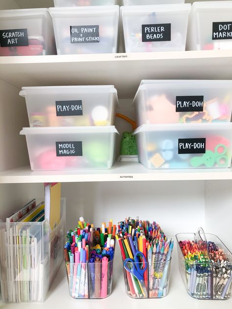 Craft Cupboard Organization, Kids Craft Supplies Organization, Kids Craft Organization, Stationary Room, Kids Toys Organization, Kids Art Corner, Toddler Art Supplies, Kids Craft Storage, Craft Caddy