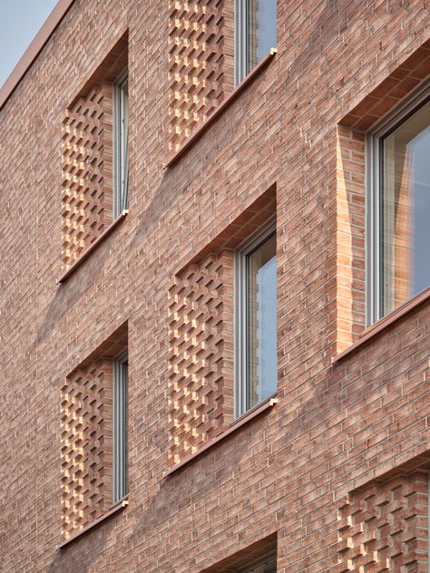 Brick Facade Design, Facade Pattern, Brick Face, Brick Cladding, Brick Detail, House Cladding, Brick Arch, Brick Art, House Extension Design