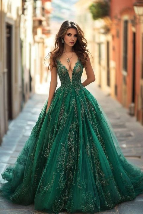 Green Yule Ball Dress, Dark Green Princess Dress, Forest Green Ball Gown, Forest Green Gown, Forest Green Prom Dress, Emerald Green Ball Gown, Green Princess Dress, Yule Ball Dresses, Green Prom Dress Long