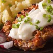 Pioneer Woman Country Fried Steak - Food Fanatic Country Fried Steak Recipe, Country Fried Chicken, Chicken Fried Steak Recipe, Round Steak Recipes, Fried Steak Recipes, Country Fried Steak, Country Fried, Country Chicken, Fried Steak