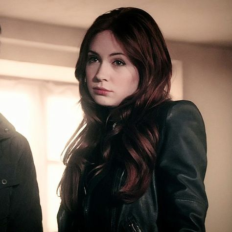 Amy Doctor Who, Amy Pond Icons, Amy Pond Icon, Karen Gillan Icons, Amy Pond Aesthetic, Karen Gillan Gif, Karen Gillan Doctor Who, Observer Effect, Karen Gillian