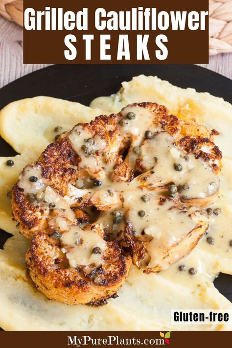 Green Peppercorn Sauce, Cauliflower Steaks Recipes, Drink Board, Cauliflower Steak, Monday Recipes, Vegetarian Meat, Sauce Au Poivre, Weekend Lunch, Plant Based Recipes Dinner