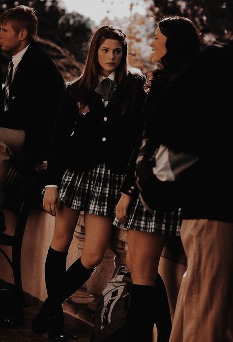 Prep School Aesthetic, Private School Aesthetic, Prep School Uniform, Prep Aesthetic, Private School Uniforms, Boarding School Aesthetic, Academy Uniforms, Stile Harry Potter, School Uniform Fashion