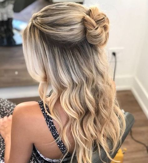 Bridesmaid Hair Inspo, Half Up Wedding, Half Up Wedding Hair, Wedding Hair Half, Half Up Half Down Wedding, Wedding Bun Hairstyles, Simple Prom Hair, Guest Hair, Bridesmaid Hair Half Up