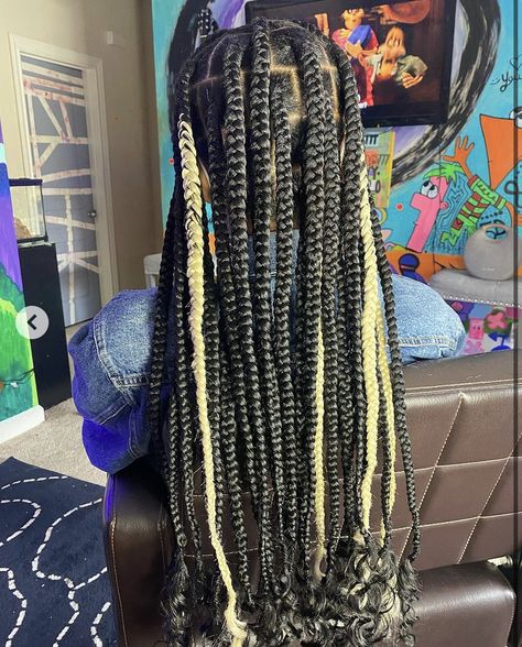 Black Jumbo Knotless Braids, Knotless Braids With Blonde Highlights, Knotless Braids With Blonde, Braids With Blonde Highlights, Braids With Blonde, Braids Curly Ends, Jumbo Knotless, Curled Ends, Blonde Ends