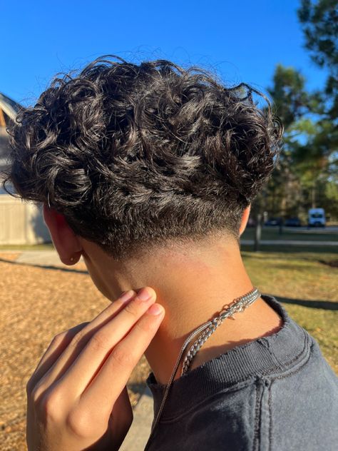 Curly boys hair cut tapper fade curly hair dint care boy freash haircut vibe Tapper Fade Boys Haircut, Tapper Fade, Fade Curly Hair, Boys Cut, Boys Hair, Boy Cuts, Boys With Curly Hair, Boys Haircuts, Boy Hairstyles