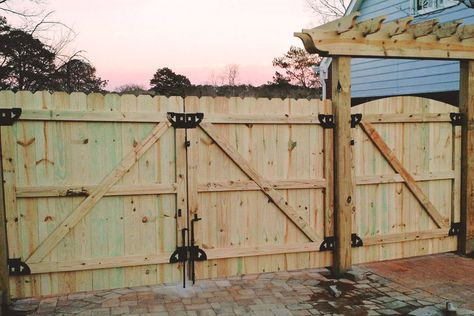 double gate + walk gate Double Wooden Gates, Stockade Fence, Wooden Fence Gate, Wood Fence Gates, Wood Fence Post, Wooden Fence Posts, Timber Gates, Split Rail Fence, Fence Post Caps