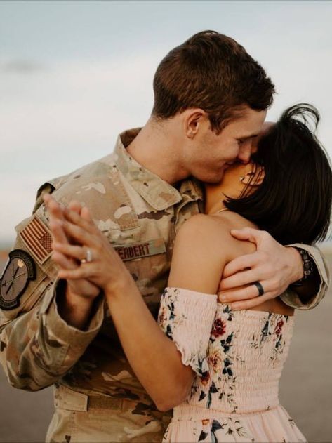 Air Force Couple Pictures, Military Couple Aesthetic, Military Couple Photoshoot, Airforce Couple, Army Aesthetic Military, Army Engagement Pictures, Military Family Photoshoot, Military Homecoming Pictures, Army Engagement Photos