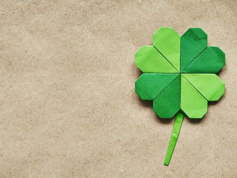 Four Leaf Clover and Shamrock Origami Tutorials: Beginner to Expert · Craftwhack Candy Corn Crafts, Origami Tutorial Easy, Origami Tutorials, Tutorial Origami, St Patricks Day Crafts For Kids, Green Craft, Copy Text, Paper Bouquet, St Patrick's Day Crafts