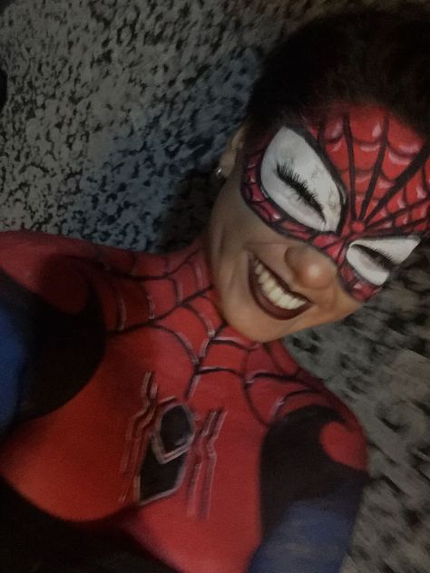 Diy Spiderman Face Paint, Spiderman Face Makeup, Spider Man Face Makeup, Halloween Makeup Face Paint, Spider Man Inspired Makeup, Spider Girl Makeup, Spiderman Makeup Woman, Spider Man Makeup Women, Spider Woman Makeup