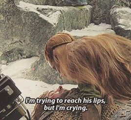 The last first kiss... Tauriel And Kili, Last First Kiss, Kili And Tauriel, Lotr Cast, Aiden Turner, The Hobbit Movies, Tauriel, Hot Kiss, Aidan Turner