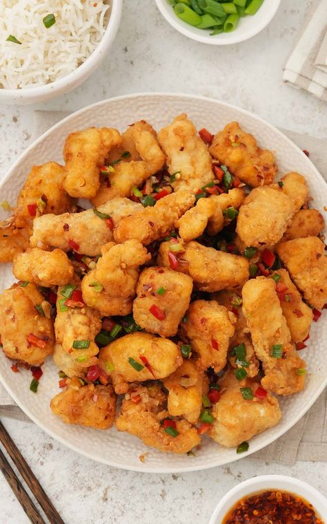 Chinese Food Fish Recipes, Salt And Pepper Fish Fillet, Salt And Pepper Fish Chinese, Chinese Fried Fish Recipes, Asian Fried Fish, Fish Chinese Recipe, Chinese Fish Fillet Recipe, Chinese Fried Fish, Chinese Fish Recipes