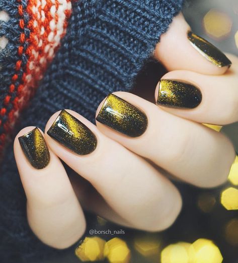 black + yellow nails Dark Nails For Winter, Steelers Nails, Nails For Winter, Wide Nails, Yellow Nail, Cute Toe Nails, Nail Design Inspiration, Easy Makeup, Dark Nails