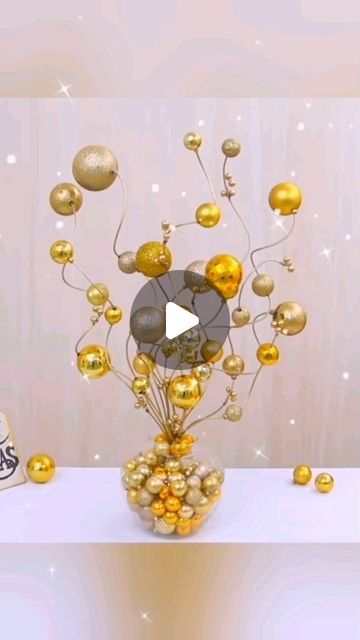 Mirabella DIY on Instagram: "DIY DECOR ✨ IDEA DECORATION ✨ #diyhomedecor #diychristmasdecor #diydecorideas #ideascreativas #ideacraft #handmade #decor #decorhome #decoration #декордлядому #декордома #декордлядома" Christmas Decorations Diy Crafts, Christmas Crafty, Christmas Centerpieces Diy, Christmas Themes Decorations, Handmade Decor, Holiday Crafts Christmas, Wonderful Life, Christmas 2022, Christmas Crafts Decorations