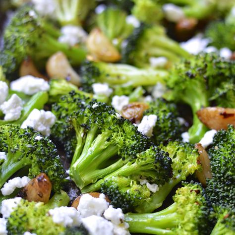 Roasted Broccoli and Garlic with Feta #healthy #broccoli Side Dish Healthy, Steamed Broccoli Recipes, Riced Broccoli Recipes, Broccoli And Garlic, Broccoli Recipes Healthy, Broccoli Recipes Side Dish, Feta Cheese Recipes, Healthy Broccoli, Fried Broccoli