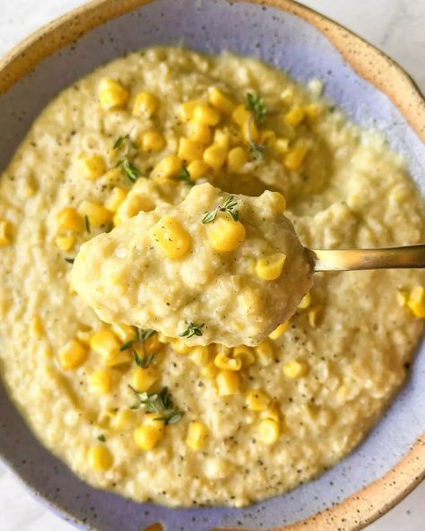 healthy corn chowder recipe Healthy Corn Chowder, Easy Veggie Recipes, No Meat Meals, Soup Comfort, Healthy Corn, Meat Meals, Corn Chowder Recipe, Chowder Recipe, Lemon Thyme