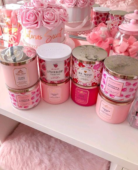 Toast Packaging, Girly Candles, Yummi Candles, Candle Obsession, Sweet Candles, Bath N Body Works, Bath Body Works Candles, Hello Kitty Rooms, Pink Lifestyle