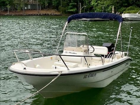 Boston Whaler Boats, Boston Whaler, Ski Boats, Jet Boats, Boat Party, Power Boats, Saltwater Fishing, Boats For Sale, Fishing Gear