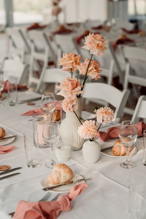 bud vase clusters in rippled vases Kin House, Rose Bud Vase, Bud Vases Arrangements, Aesthetic Shots, Red Bud, Wedding Colours, House Deco, Wedding Vases, Vase Arrangements