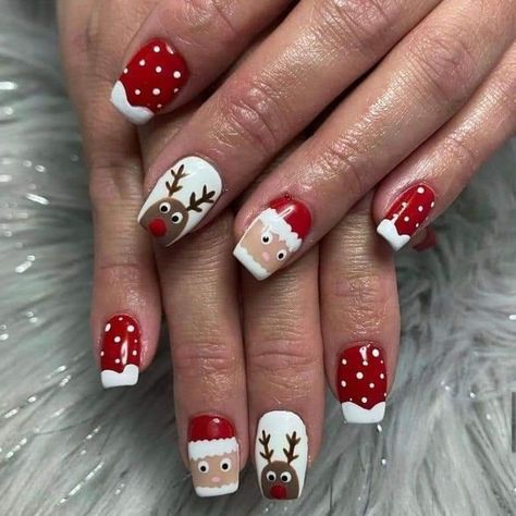 Nail Art Noel, Santa Nails, Holiday Nail Designs, Christmas Nails Easy, Cute Christmas Nails, Christmas Gel Nails, Nail Art Disney, Christmas Nail Art Designs, Holiday Nail Art