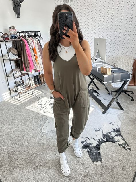 Wide Leg Jumpsuit Outfit Casual, Mom Romper Outfit, Tank Jumpsuit Outfit, Jumpsuit With Converse, Ball Park Outfits, Green Jumpsuit Outfit Casual, Casual Birthday Outfit Summer, Bump Style Spring, Loose Jumpsuit Outfit