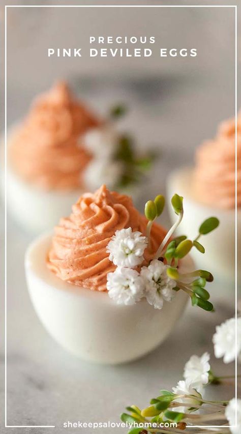 These precious, pink deviled eggs are as tasty as they are pretty! They make such whimsical, adorable Easter appetizers and will perfectly complete your colorful menu! They require just 5 ingredients and a little bit of time. They’re also perfect for a baby shower or bridal shower! Colored Deviled Eggs, Thanksgiving Deviled Eggs, Easter Deviled Eggs, Devilled Eggs Recipe Best, Beautiful Recipes, Easter Appetizers, Easter Menu, Plating Techniques, Easter Theme