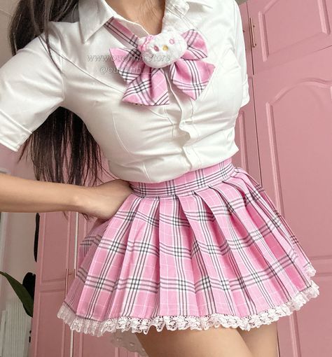 Angel serenade crops has been restocked 💗 @brinathedoll Free hello kitty for orders $55+ 💗 Y2k Hello Kitty Outfits, Hello Kitty Outfit Aesthetic, Hello Kitty Corset, Ouchhh Store, Hello Kitty Outfits, Goth Hello Kitty, Aesthetic Hello Kitty, Hello Kitty Girl, Kitty Aesthetic