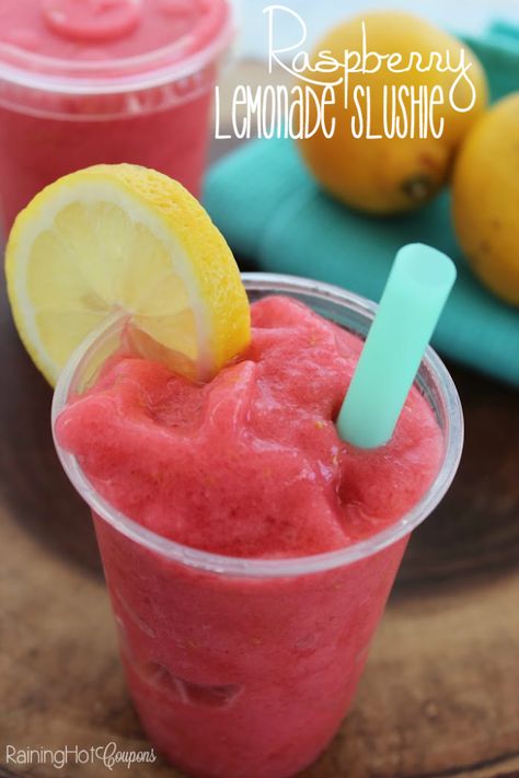 Can you handle all this tartness? Get the recipe from Raining Hot Coupons. - Delish.com Raspberry Lemonade Slushie, Lemonade Slushie, Lemonade Slushies, Salad Quinoa, Slushie Recipe, Summer Snacks, Raspberry Lemonade, Jello Shots, Frozen Treat