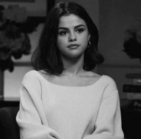 Selena Gomez Haircuts, Selena Gomez Bob Haircut, Selena Gomez Hair Short, Selena Gomez Bob, Jennifer Garner Elektra, Selena Gomez Short Hair, Selena Gomez Hair, Hair Inspiration Short, Shoulder Hair