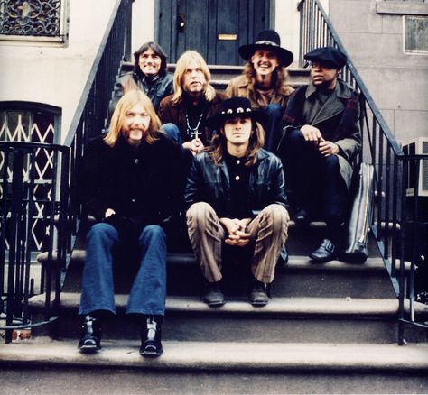 Allman Brothers Band Berry Oakley, The Allman Brothers, Gregg Allman, Allman Brothers Band, Allman Brothers, Southern Rock, Band Pictures, Old Music, Band Photos