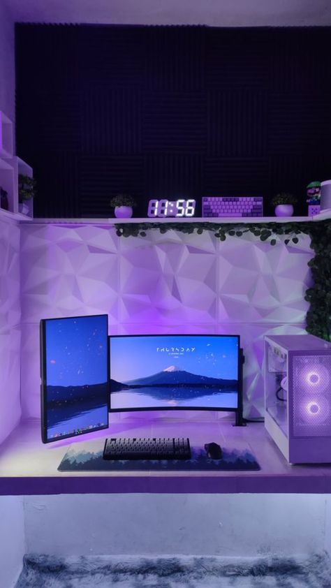 Purple Gaming Room Setup, Minimalist Gamer Setup, Dream Setup Gaming, White And Purple Pc Setup, White And Purple Gaming Setup, White Gamer Room, Purple Desk Setup, Purple Pc Setup, Purple Gaming Room