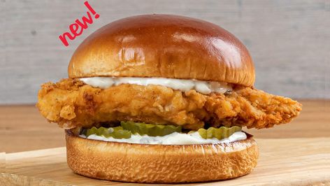 Big Boy goes “BIG” with the introduction of the new Dolly Chicken Sandwich in celebration of National Fried Chicken Day.  The Dolly Chicken Sandwich features a 5-oz hand-breaded fried chicken breast with pickles and Signature Big Boy tartar sauce on a toasted brioche bun.  You can find the new Dolly Chicken Sandwich for a limited time only at participating Big Boy Restaurants. Flounder Sandwich, Buffet Dinner Party, Stuff To Write About, Stuff To Write, Popeyes Chicken, Crispy Fish, Sea Food Recipes, Chicken Menu, Best Fast Food