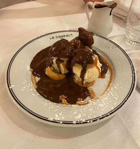 French Restaurant Aesthetic Food, Profiteroles Aesthetic, French Profiteroles, French Desserts Aesthetic, Food Dessert Aesthetic, In Paris Aesthetic, Restaurant In Paris, Dessert Aesthetic, At Restaurant