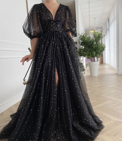 la femme dans l’art on Twitter: "Teuta Matoshi… " Prom Dresses Sparkly, 파티 드레스, Long Prom Gowns, A Line Prom Dresses, فستان سهرة, Glamorous Wedding, Prom Dresses With Sleeves, Tulle Prom Dress, Evening Gowns Formal