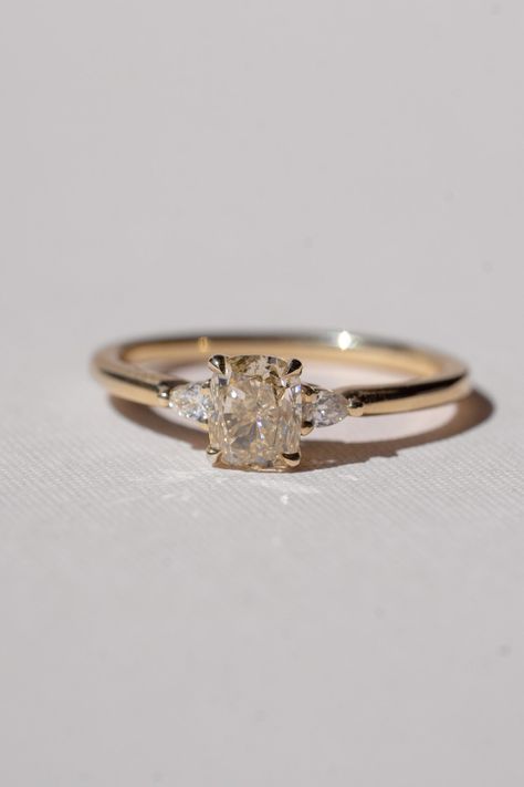 Wedding Ring Single Diamond, Simple Vintage Gold Engagement Rings, Dainty Gold Wedding Rings, Silver Gold Engagement Ring, Tiny Wedding Rings, Indian Engagement Rings Gold Jewellery, Cushion Pave Engagement Ring, Delicate Engagement Ring Gold, Opal And Diamond Engagement Ring