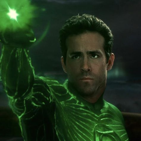 Green Lantern 2011, Green Lanterns, Hal Jordan, Dc World, Comics Characters, Batman Wallpaper, Retro Video, Dc Comics Characters, Retro Video Games