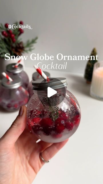 Cocktails (21+ to follow) on Instagram: "Sharing sips and holiday spirit❄️ These snow globe ornament cocktails are the cutest way to celebrate the season! Link for the ornament cups is in our bio, @cocktails may earn commission through links in our socials  #snowglobe #cocktail #viral #ornament #holiday #fyp" Snow Globe Cocktail, Snowglobe Cocktail, Ornament Cocktails, Ornament Cocktail, Snow Globe Ornament, Christmas Party Drinks, Clear Ornaments, Globe Ornament, Holiday Cocktails