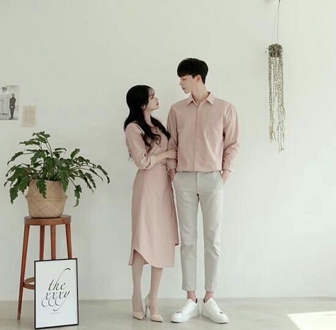 BTS preferences Started:04/08/2019 Some 🔞 #fanfiction #Fanfiction #amreading #books #wattpad Prewed Korean Style, Couple Style Fashion Outfits, Korean Couple Fashion, Couple Outfits Korean, Prenup Outfit, Prenuptial Photoshoot, Casual Photography, Couple Korean, Asian Couple