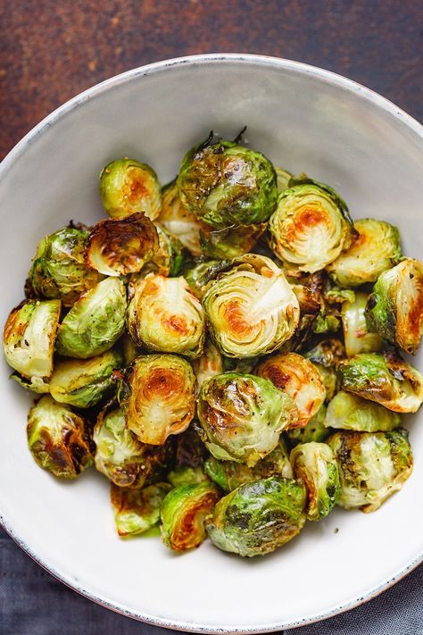 35 mins. · Serves 4 · Skillet-fried in bacon grease, these Fried Brussels Sprouts are cooked with bacon and onion for perfectly browned and tender vegetables. Try the recipe now! #Recipes #Food #Crave #Tasty #Yummy #Delicious #FoodTrip #FoodLover #Recipes.net #foodporn #Cook #Cooking #Foodie #foodblog #homemade #dinnerrecipes #sundaydinnerideas #healthydinner Weight Watchers Instant Pot, Fried Brussels Sprouts, Easy Vegetable Side Dish, Veg Salads, Feast Recipes, Easy Vegetable Side Dishes, Fried Recipes, 5 Ingredient Dinners, Sprouts Recipe