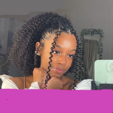 Curly Hair Clip, Cabello Afro Natural, Mongolian Hair, Ayurvedic Hair, Cute Curly Hairstyles, Girls Natural Hairstyles, Pelo Afro, Hair Twist Styles, Curly Hair Styles Easy