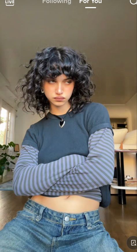 2b 2c Haircut, Short Grunge Hair Curly, 3a Curly Hair, Dont Break My Heart, Masc Women, Layered Curly Hair, Haircut And Color, Bad Hair Day, Outfit Goals