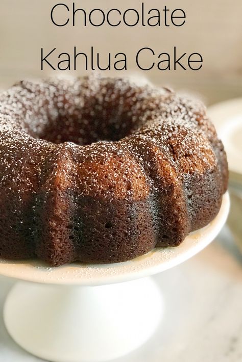 Kahlua Bundt Cake, Kahlua Cake Recipe, Chocolate Kahlua Cake, Kahlua Recipes, Kahlua Cake, Chocolate Poke Cake, Boozy Desserts, Torte Cupcake, Moist Cake